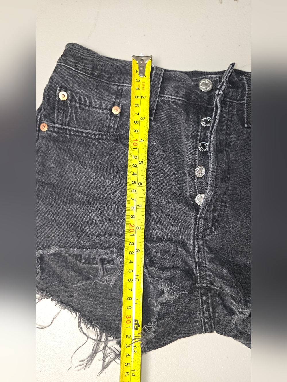 Levi’s 501 Black Denim Shorts High Rise Button Fly Distressed S - Picture 2 of 10